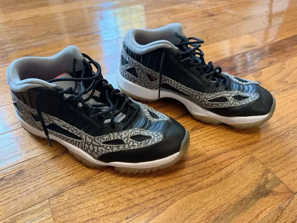 Air Jordan 11 Retro Low IE Black Cement Size 11.5 Sneakers 919712-006
